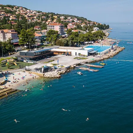 Cvetko Apartment Koper